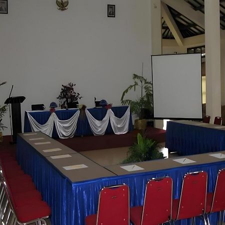 Wonua Monapa Hotel Resort Kendari Bagian luar foto