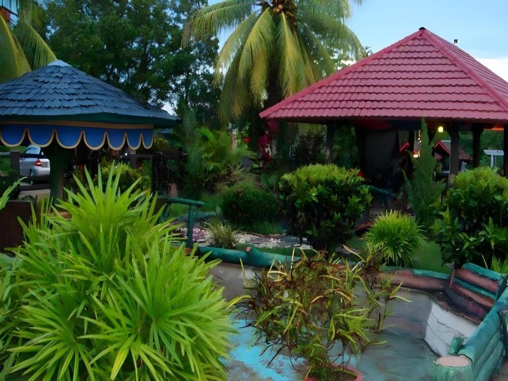 Wonua Monapa Hotel Resort Kendari Bagian luar foto