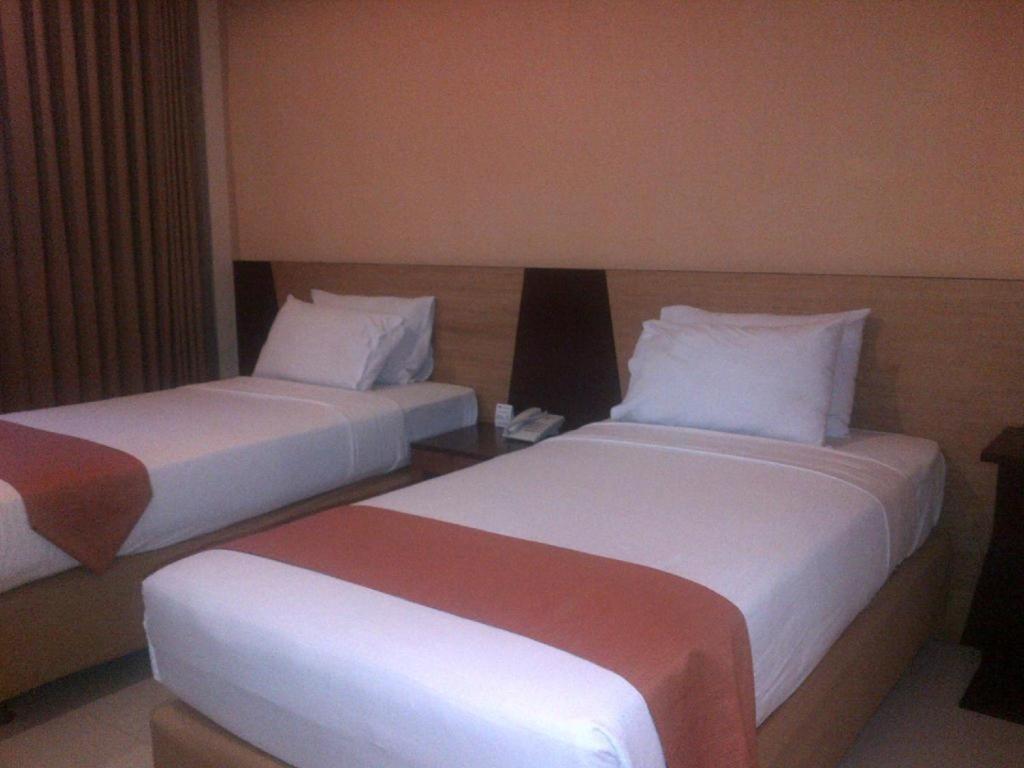 Wonua Monapa Hotel Resort Kendari Bagian luar foto