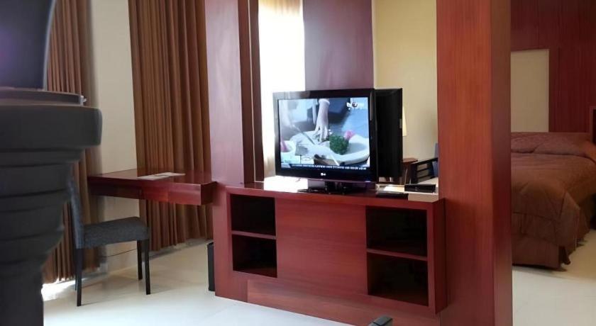 Wonua Monapa Hotel Resort Kendari Bagian luar foto