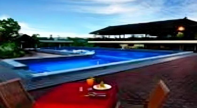 Wonua Monapa Hotel Resort Kendari Bagian luar foto