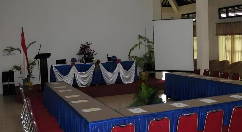 Wonua Monapa Hotel Resort Kendari Bagian luar foto